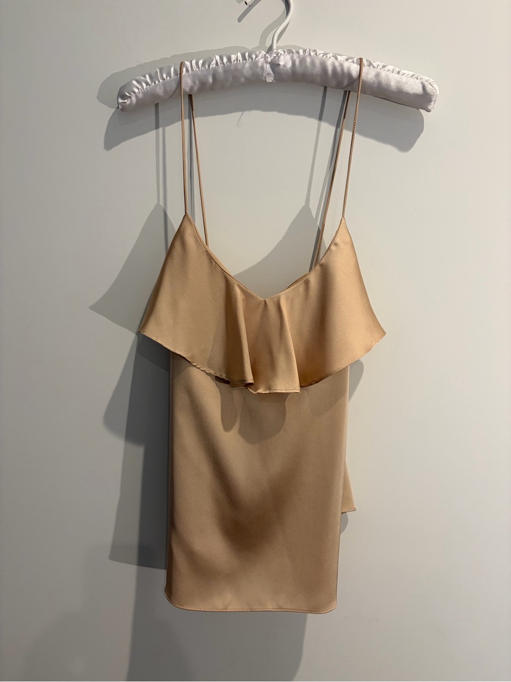 Silky Ruffle Cami Tank Top - Beige/gold